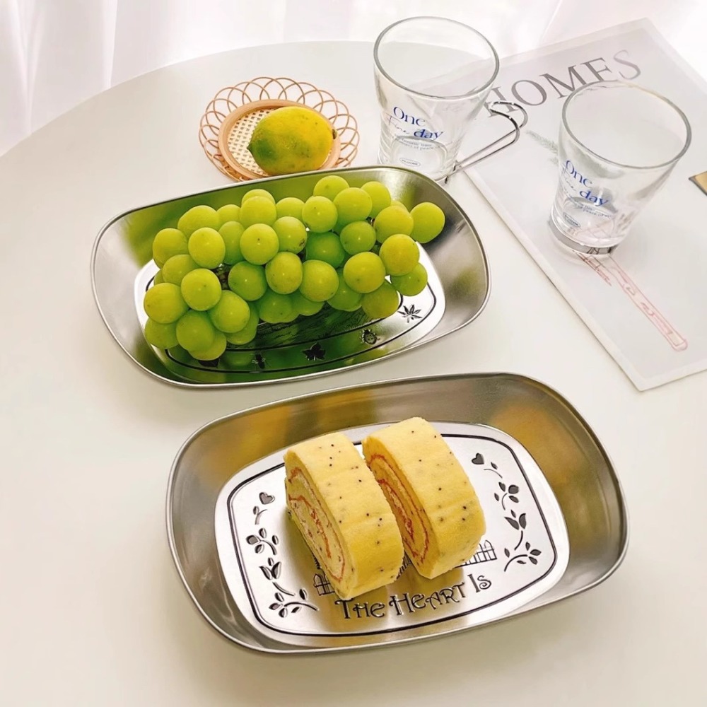 2PCS Vintage American Tin Tray - Food And Snacks For Picnic recension och pris